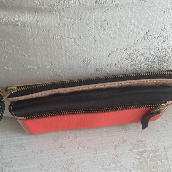 Fossil Multi- color leather wallet - Picture 3 of 4